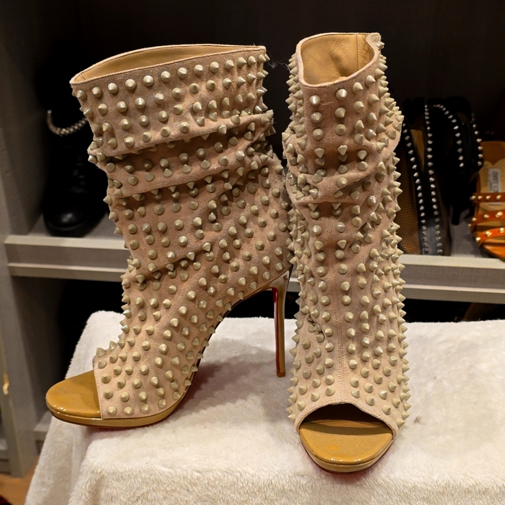Christian Louboutin 37.5 booties